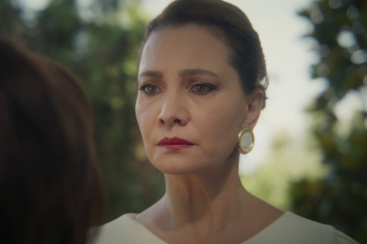 Να μ’ αγαπάς spoiler: Χωρίζει η Ζωή – Ο Θεόφιλος την πετάει έξω από το σπίτι